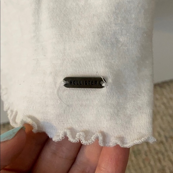 White crop top with rainbow strip - Picture 6 of 7